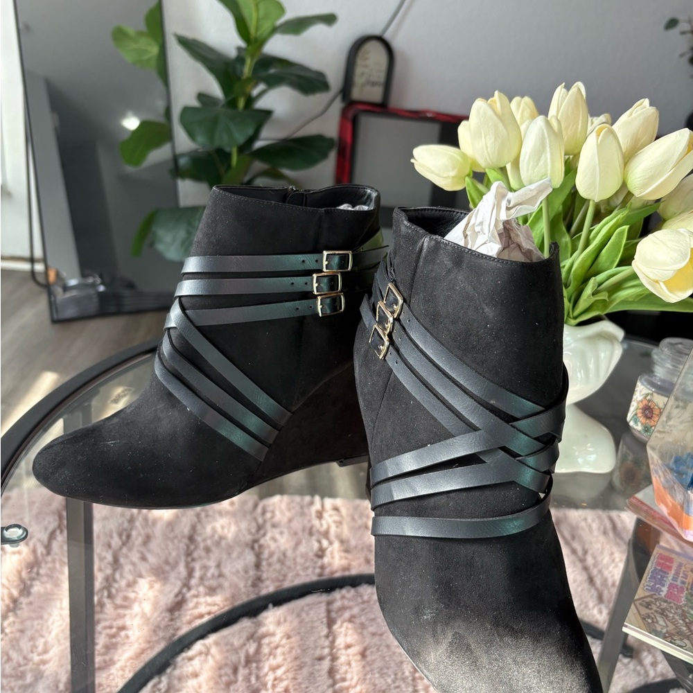 Shoe Dazzle Black Strappy Ankle Boots